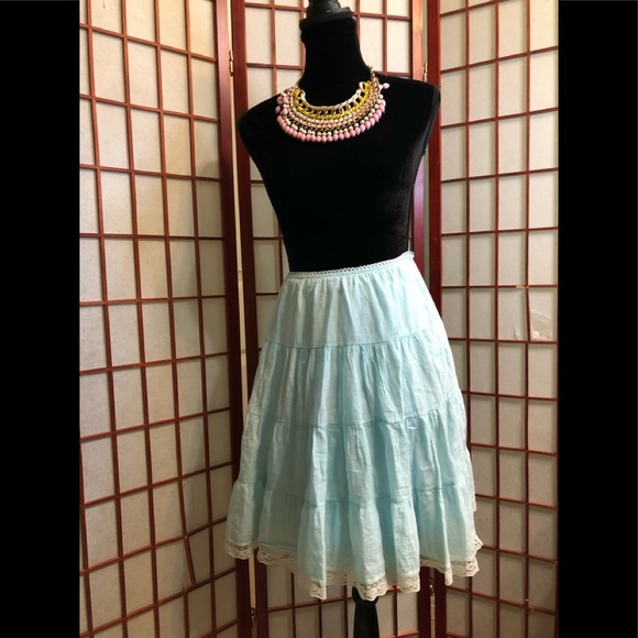 🔥Beautiful Light Blue Skirt🔥Size M🔥USED - Picture 10 of 11